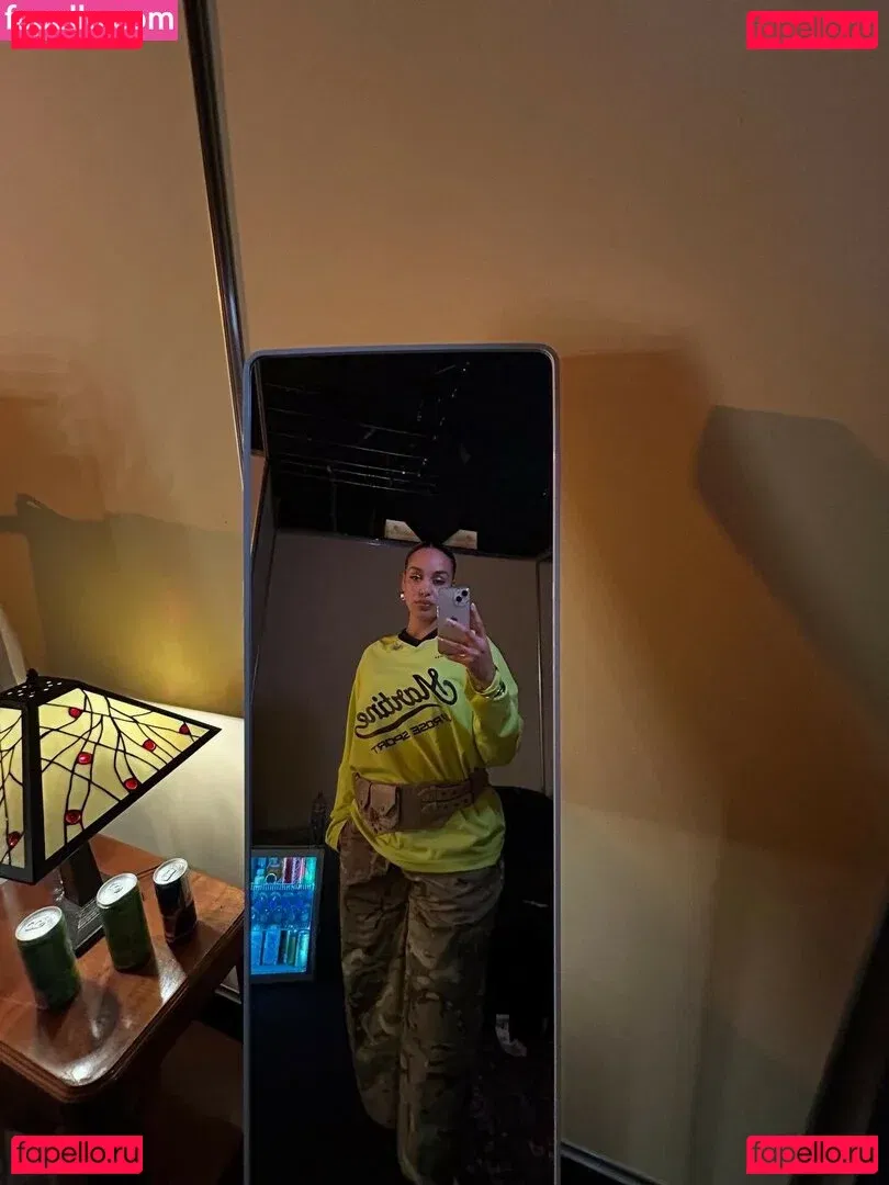 Jorja Smith Onlyfans Photo Gallery 