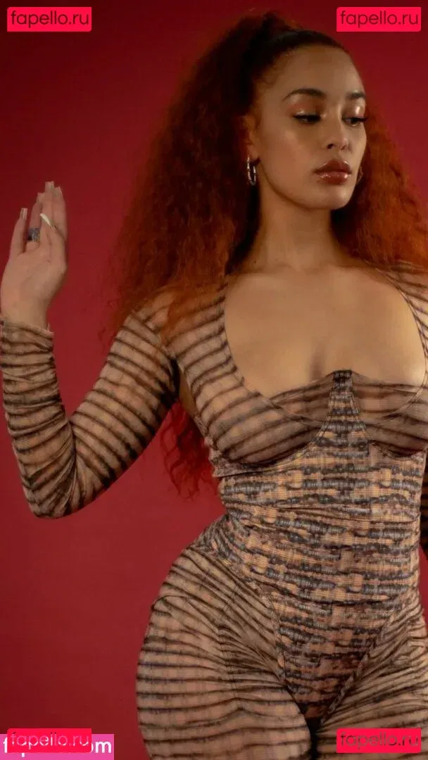 Jorja Smith Onlyfans Photo Gallery 