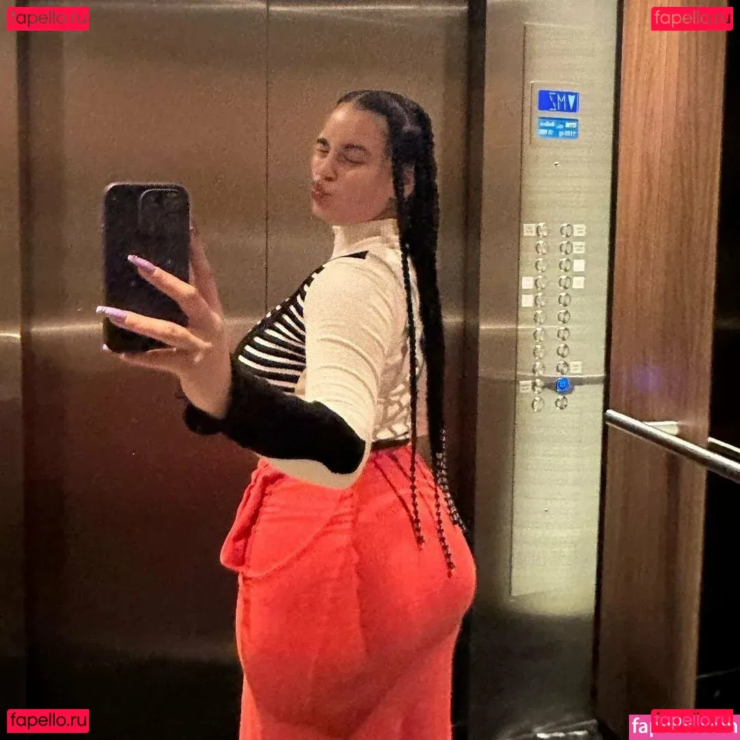 Jorja Smith Onlyfans Photo Gallery 