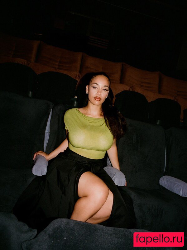 Jorja Smith Nude Onlyfans Photo 31