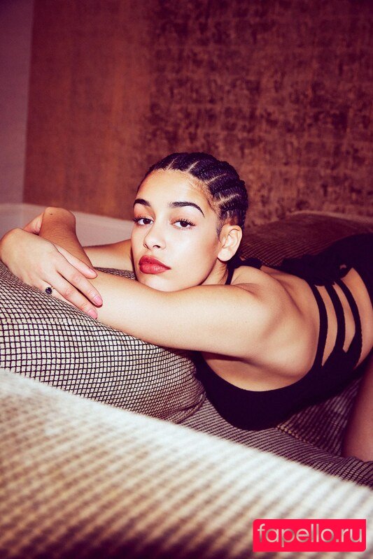 Jorja Smith Nude Onlyfans Photo 25
