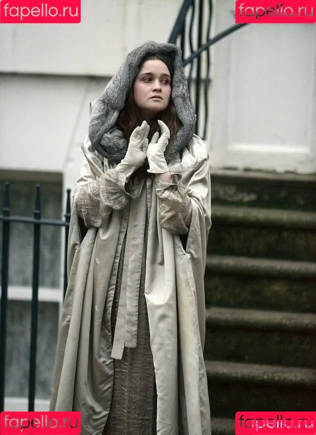 Alice Allegra Englert Onlyfans Photo Gallery 