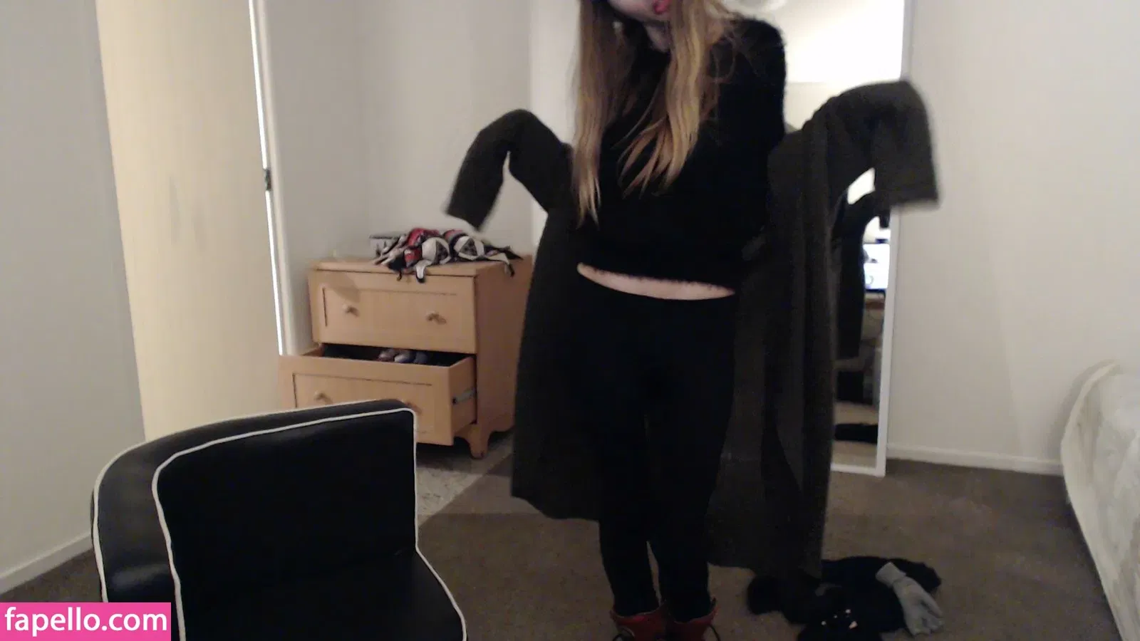 MissAlice Onlyfans Photo Gallery 