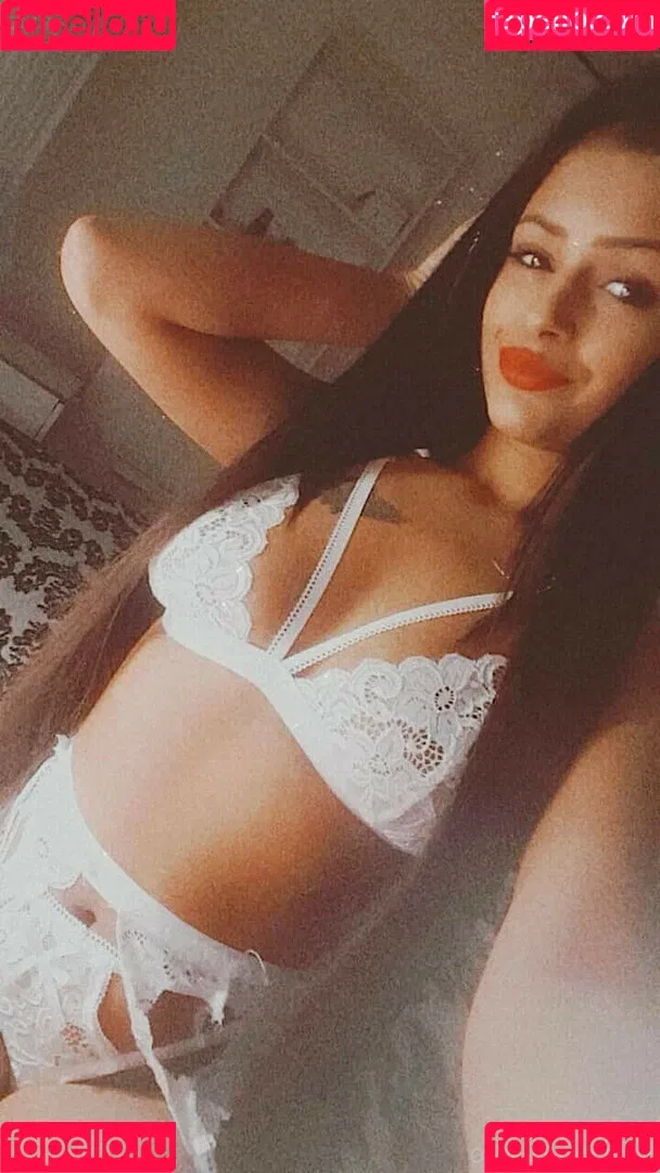 Berki Loretta Onlyfans Photo Gallery 