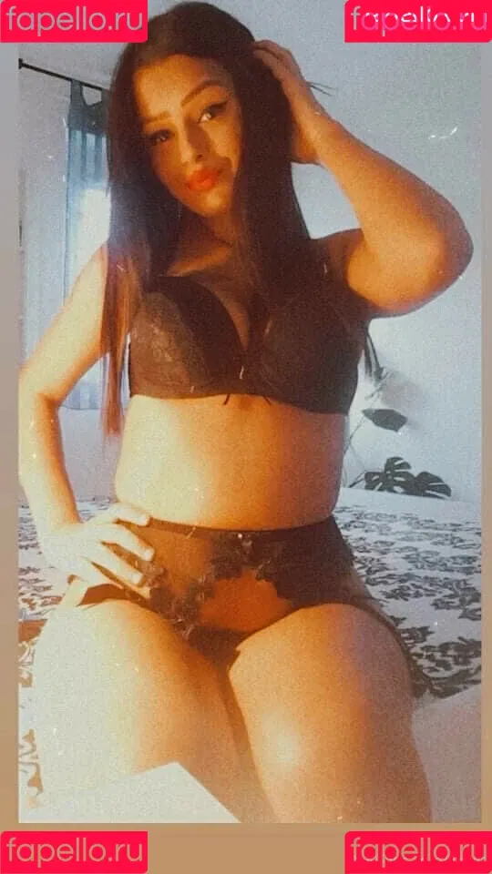 Berki Loretta Onlyfans Photo Gallery 