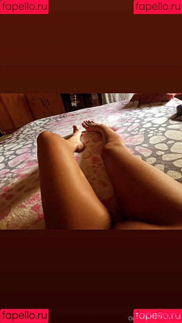 Berki Loretta Onlyfans Photo Gallery 