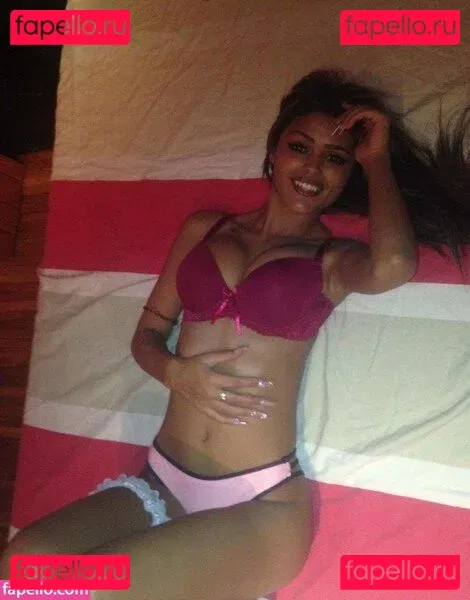 Berki Loretta Onlyfans Photo Gallery 