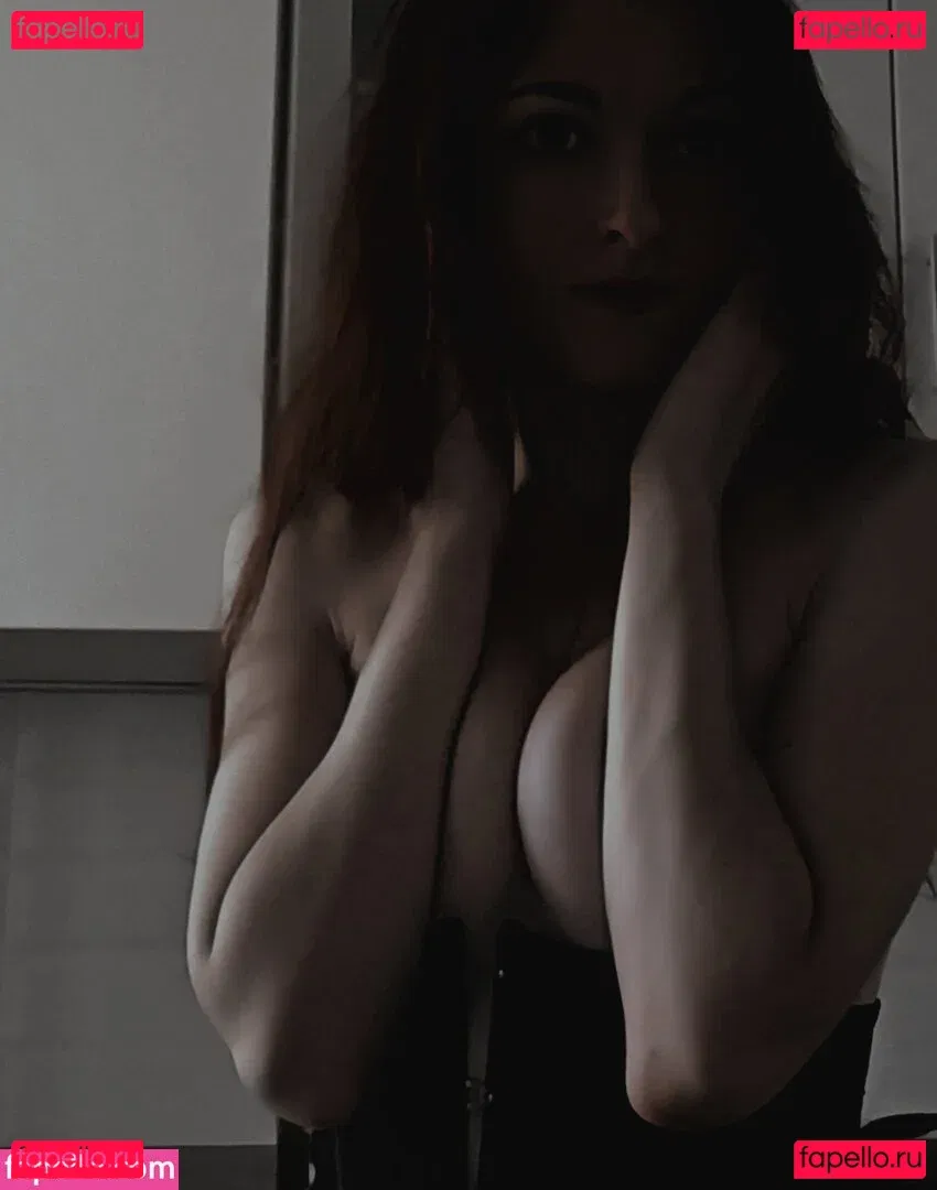 Littlegirldwarf Onlyfans Photo Gallery 