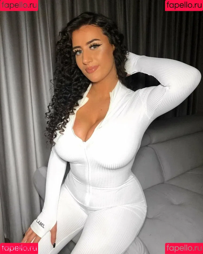 Ciara Lennon Onlyfans Photo Gallery 