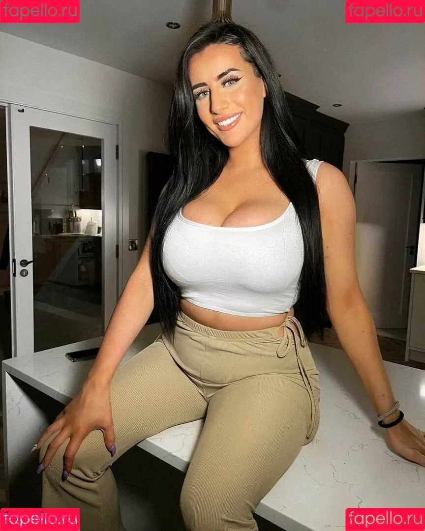 Ciara Lennon Onlyfans Photo Gallery 