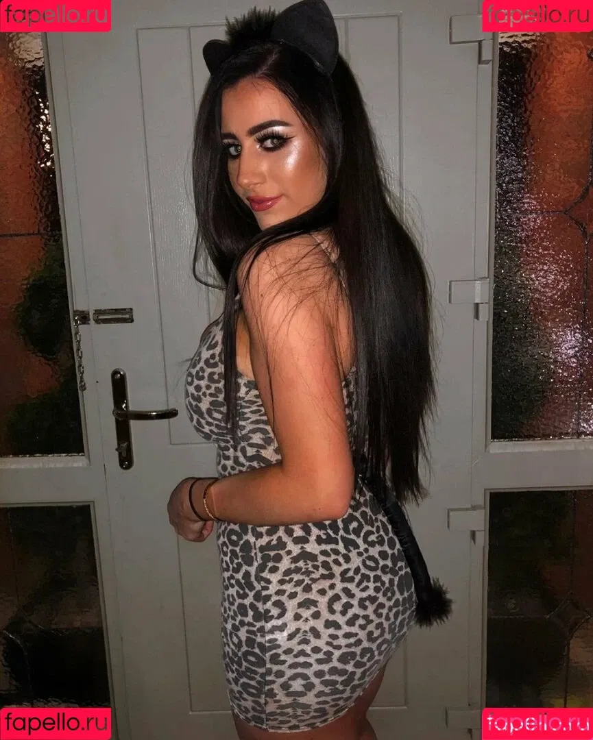 Ciara Lennon Onlyfans Photo Gallery 