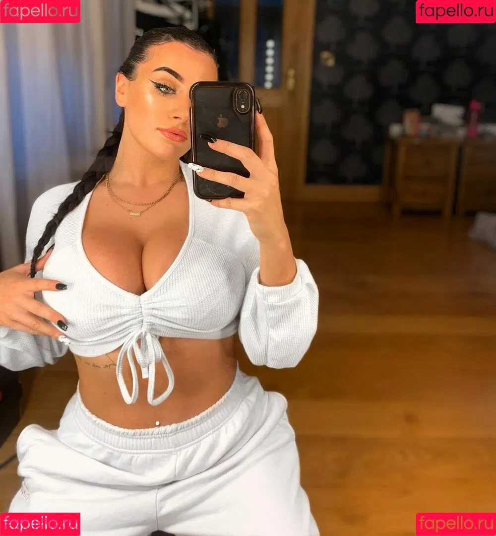 Ciara Lennon Onlyfans Photo Gallery 