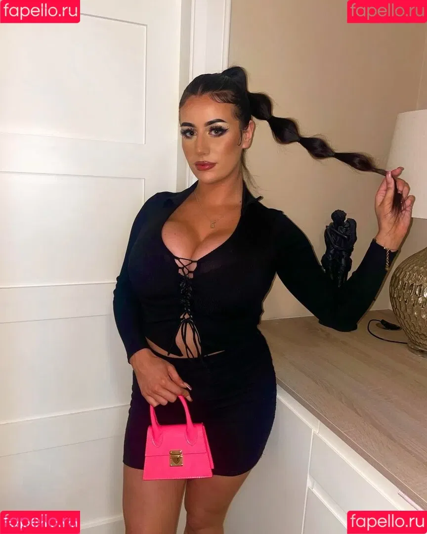 Ciara Lennon Onlyfans Photo Gallery 