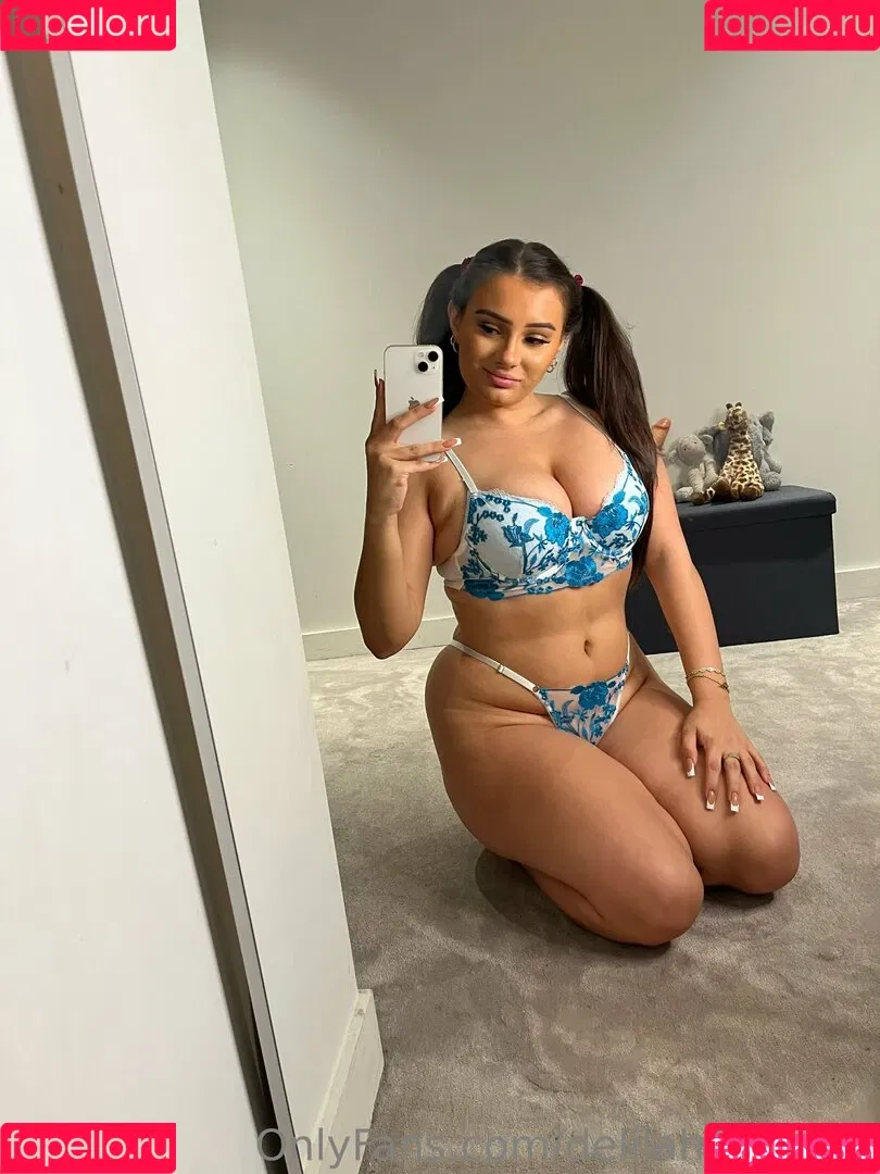 delilahbellerae Onlyfans Photo Gallery 