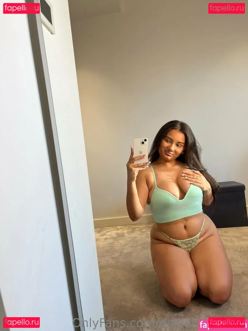 delilahbellerae Onlyfans Photo Gallery 