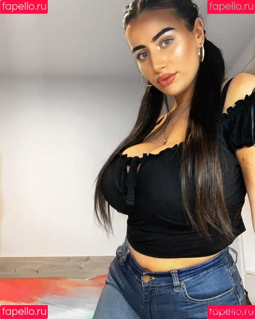Ciara Lennon Onlyfans Photo Gallery 