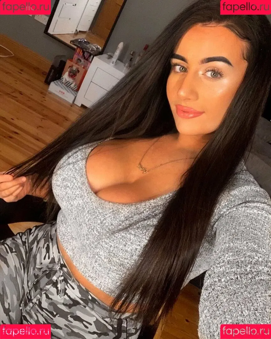 Ciara Lennon Onlyfans Photo Gallery 