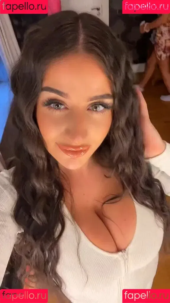 Ciara Lennon Onlyfans Photo Gallery 