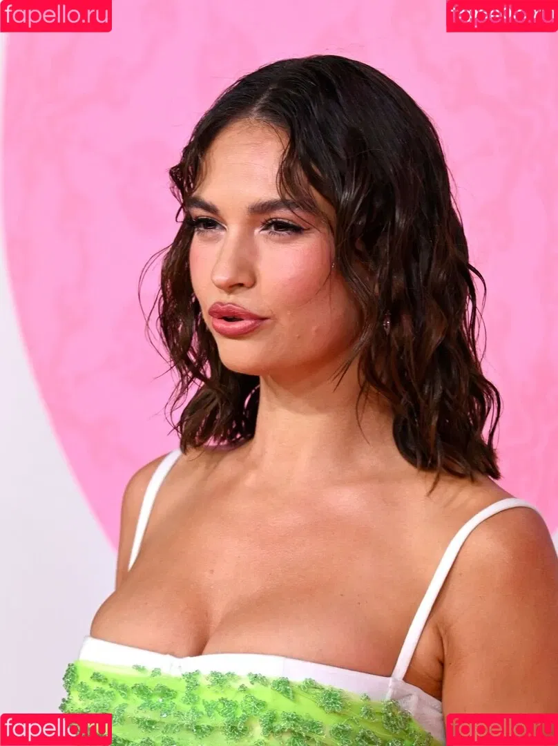 Lily James Onlyfans Photo Gallery 