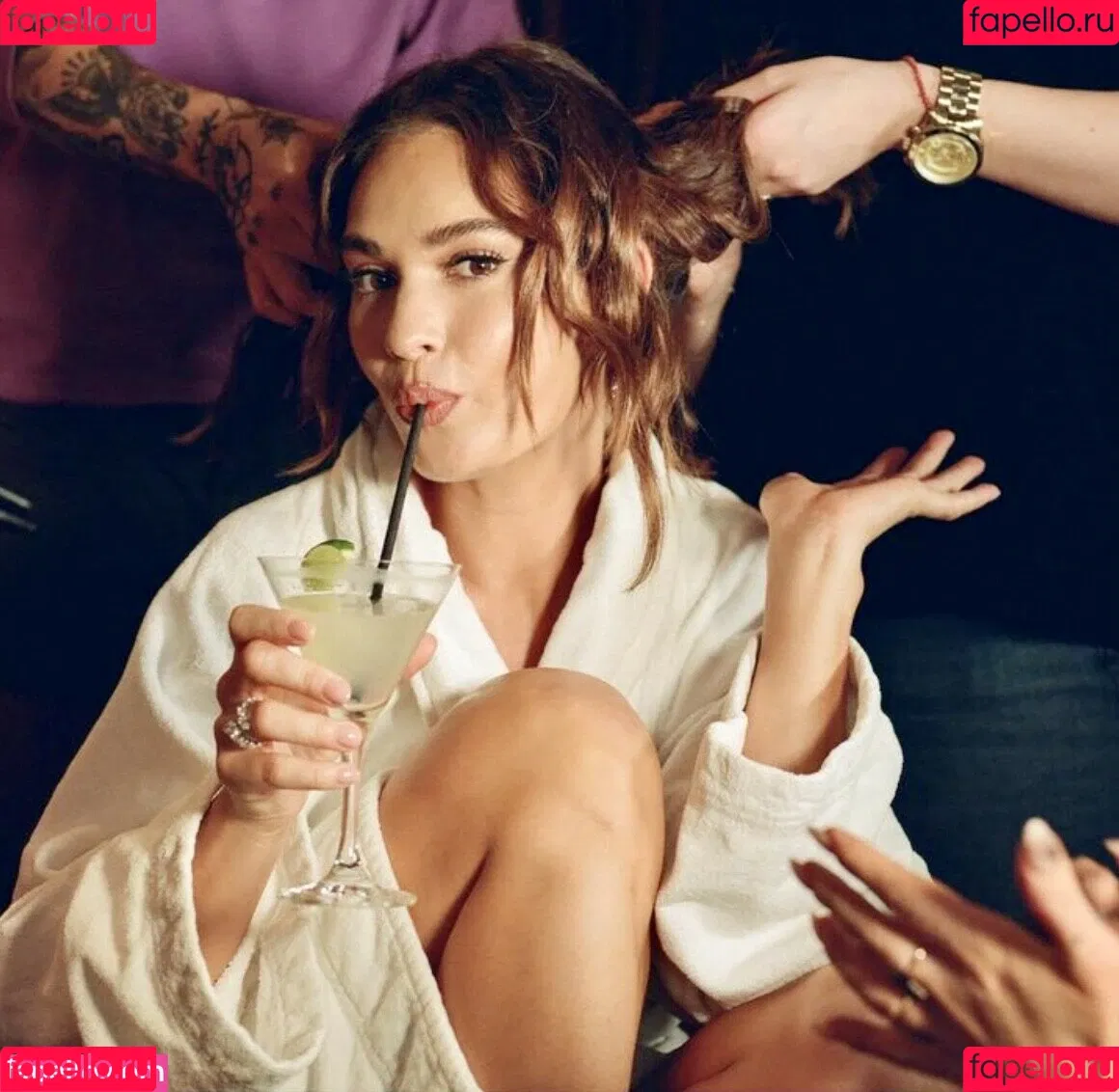 Lily James Onlyfans Photo Gallery 