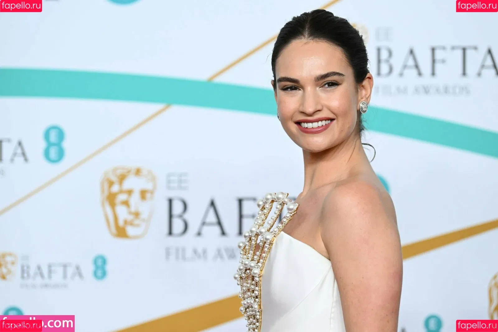 Lily James Onlyfans Photo Gallery 