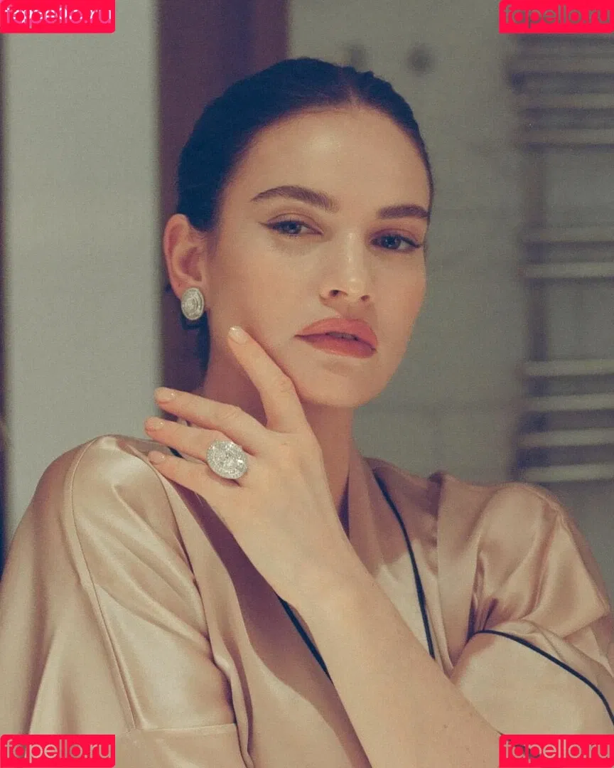 Lily James Onlyfans Photo Gallery 