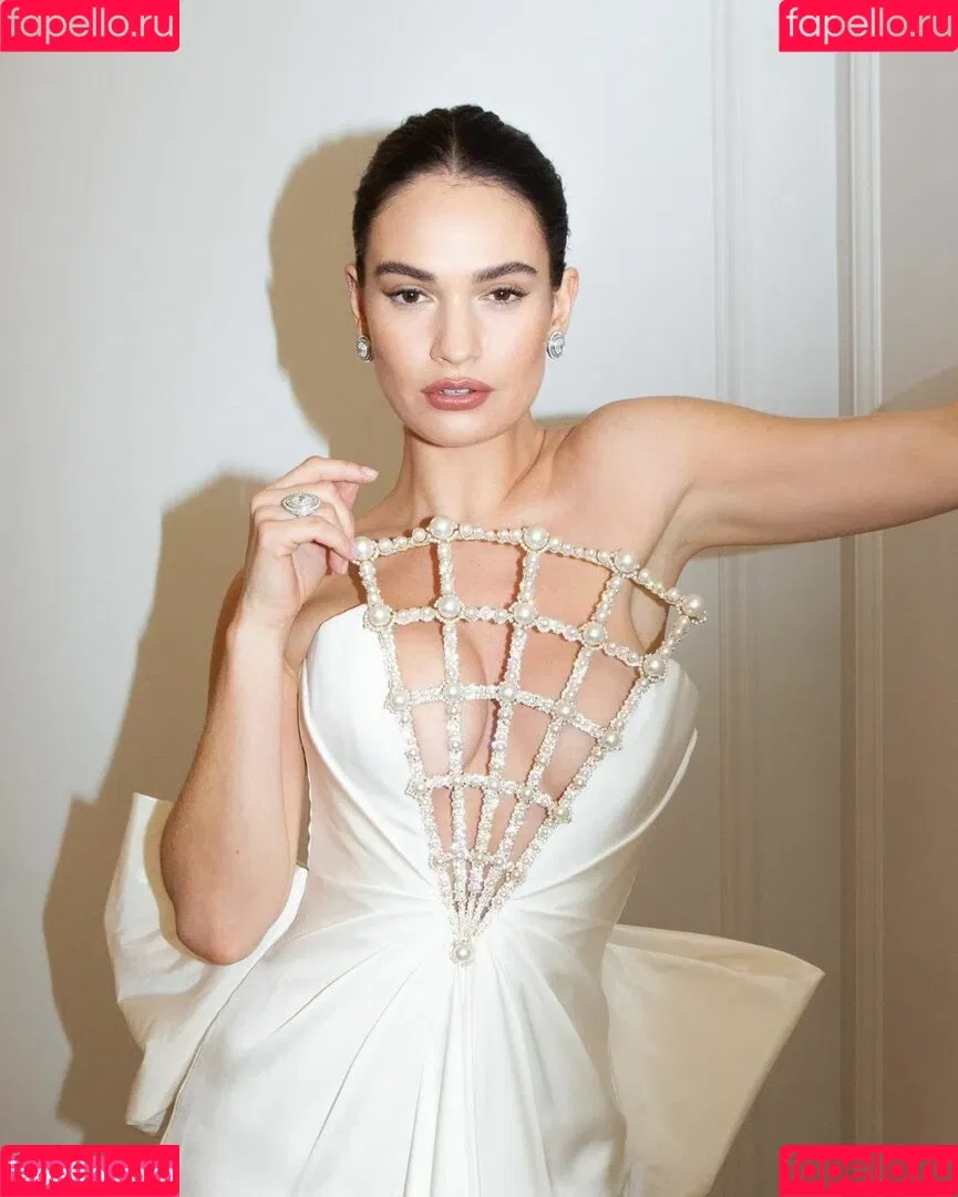 Lily James Onlyfans Photo Gallery 