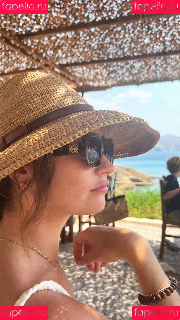 Lily James Onlyfans Photo Gallery 