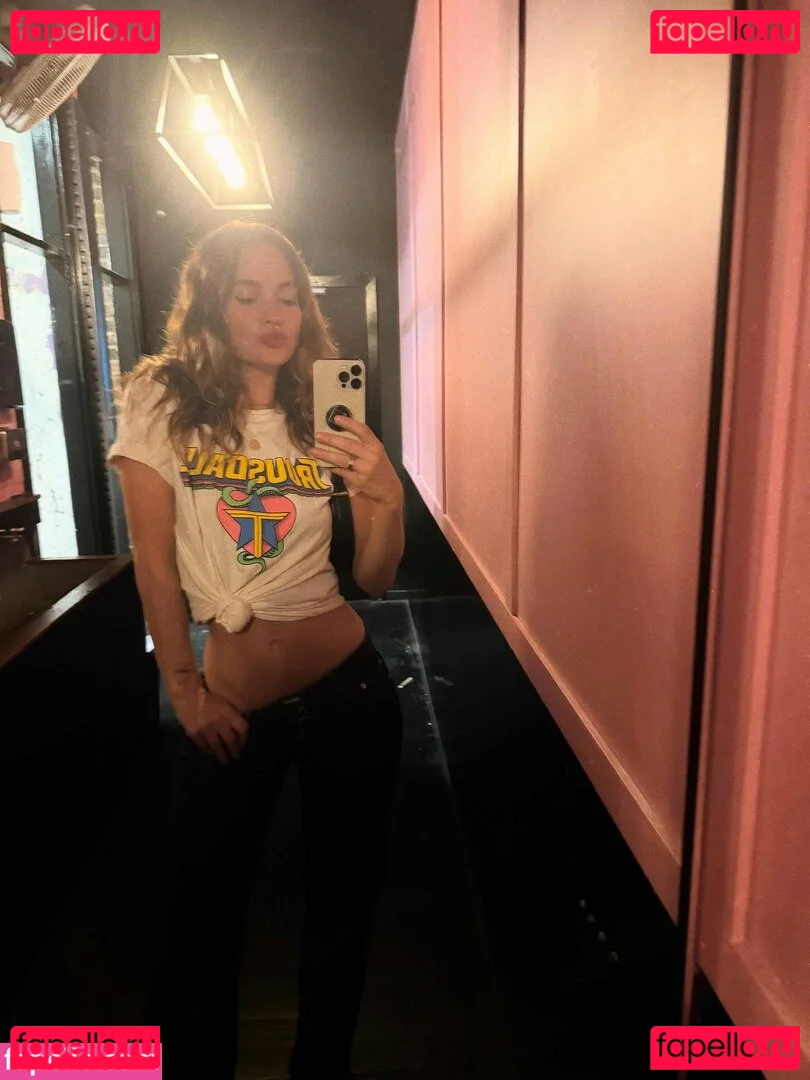 Lily James Onlyfans Photo Gallery 