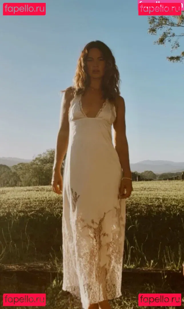 Lily James Onlyfans Photo Gallery 