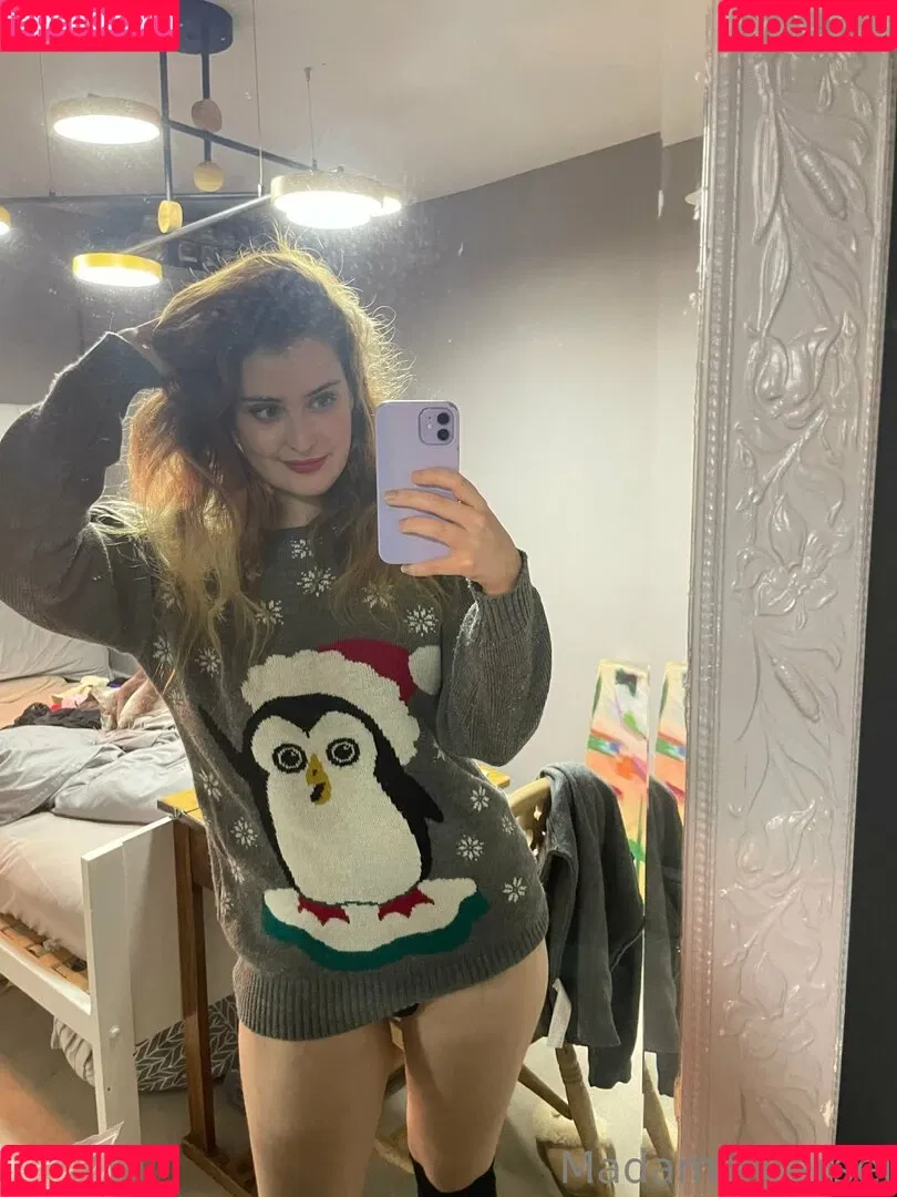 Madame Cersei Onlyfans Photo Gallery 