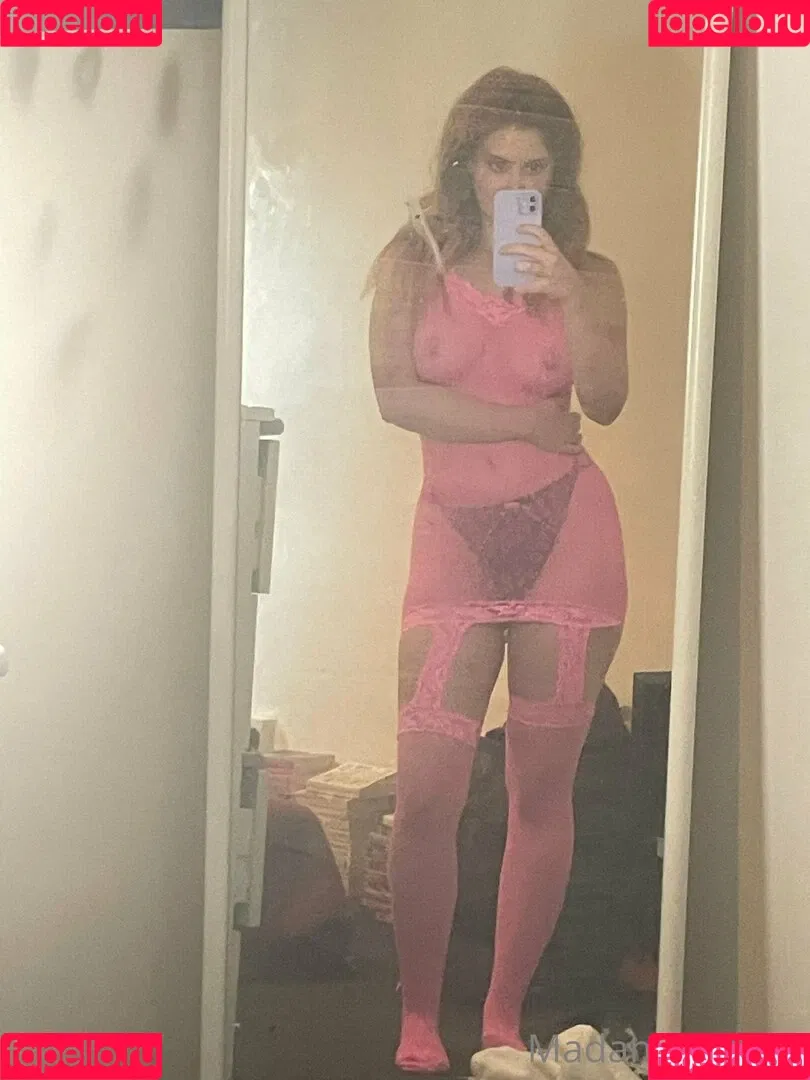 Madame Cersei Onlyfans Photo Gallery 
