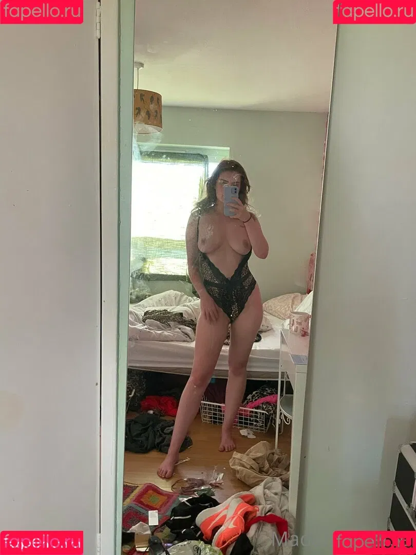Madame Cersei Onlyfans Photo Gallery 
