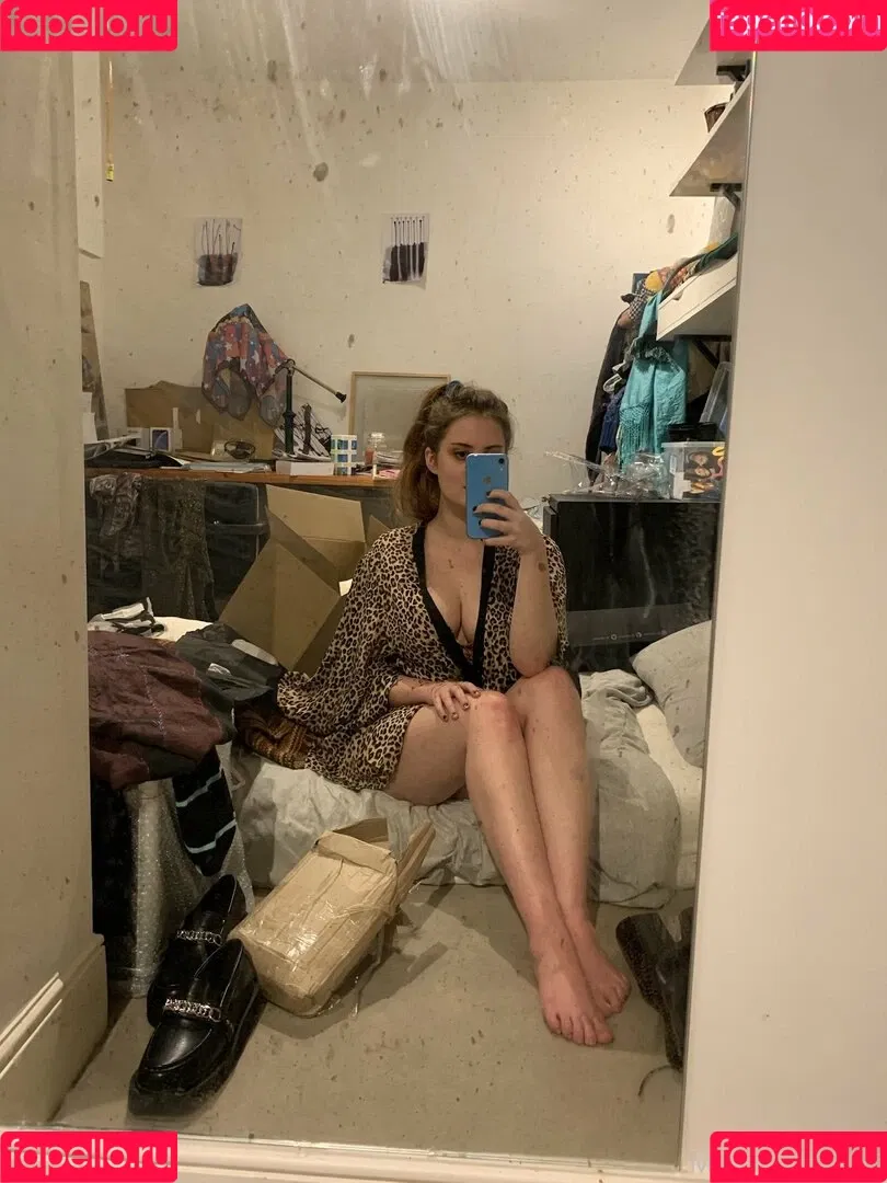 Madame Cersei Onlyfans Photo Gallery 