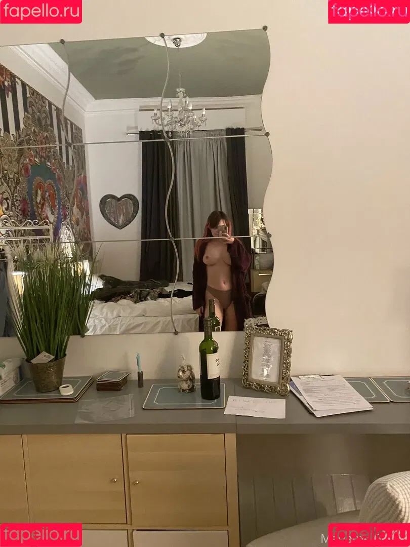 Madame Cersei Onlyfans Photo Gallery 