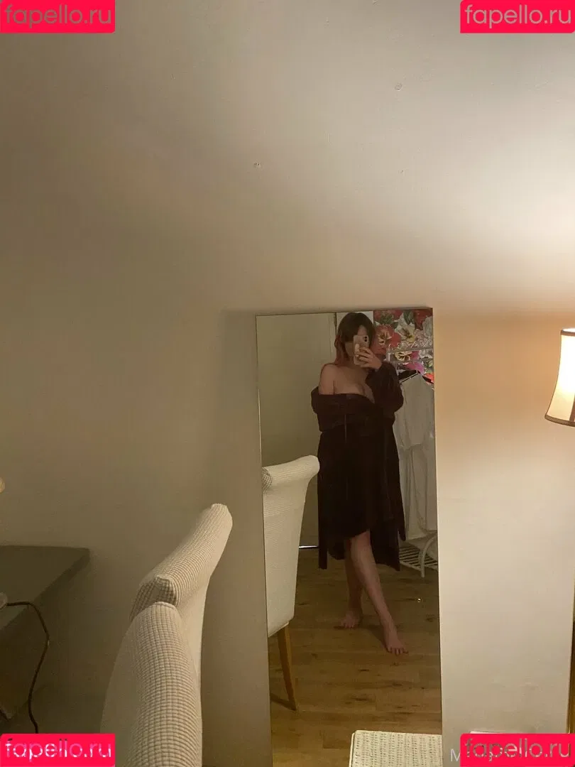 Madame Cersei Onlyfans Photo Gallery 