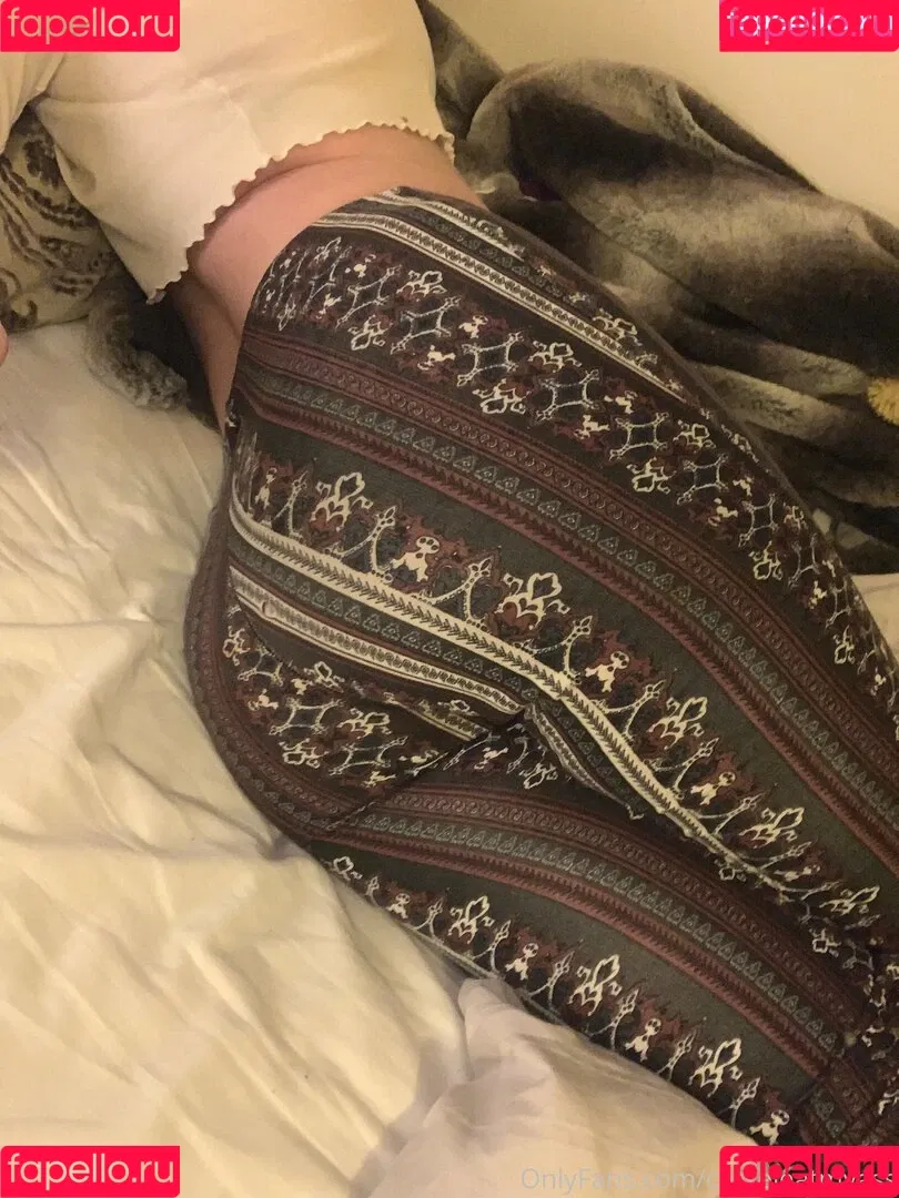 Madame Cersei Onlyfans Photo Gallery 