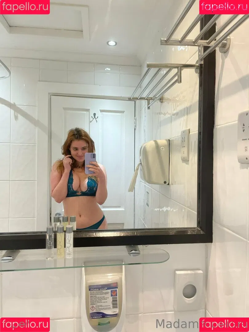 Madame Cersei Onlyfans Photo Gallery 