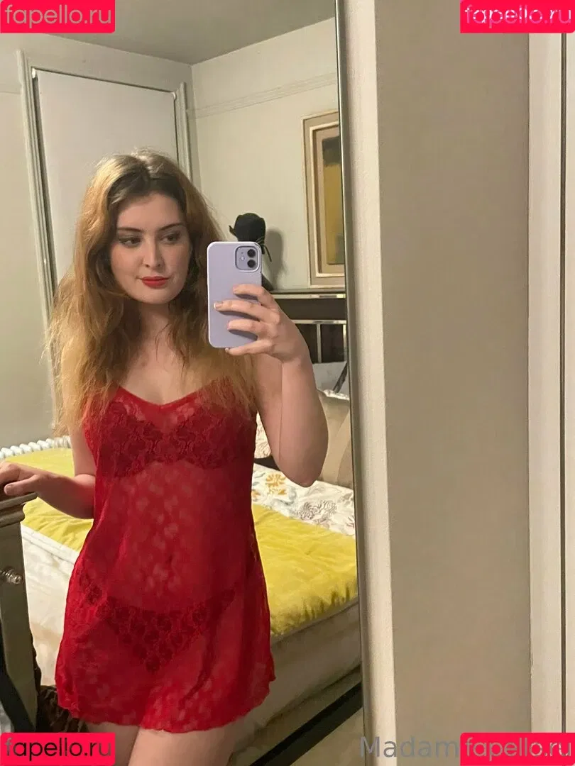 Madame Cersei Onlyfans Photo Gallery 