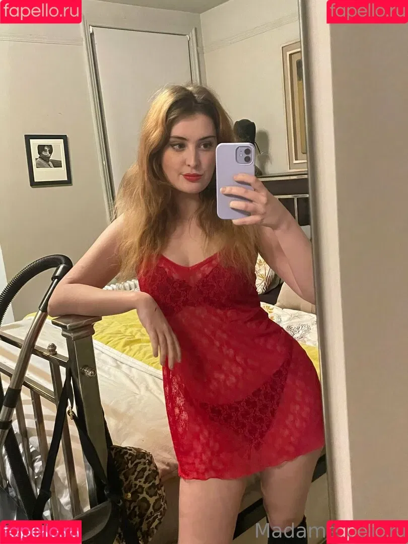 Madame Cersei Onlyfans Photo Gallery 