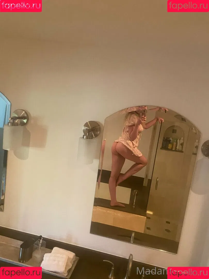 Madame Cersei Onlyfans Photo Gallery 