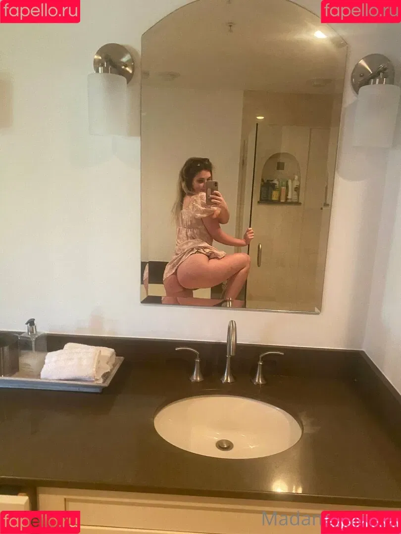 Madame Cersei Onlyfans Photo Gallery 