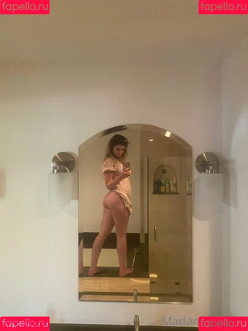 Madame Cersei Onlyfans Photo Gallery 