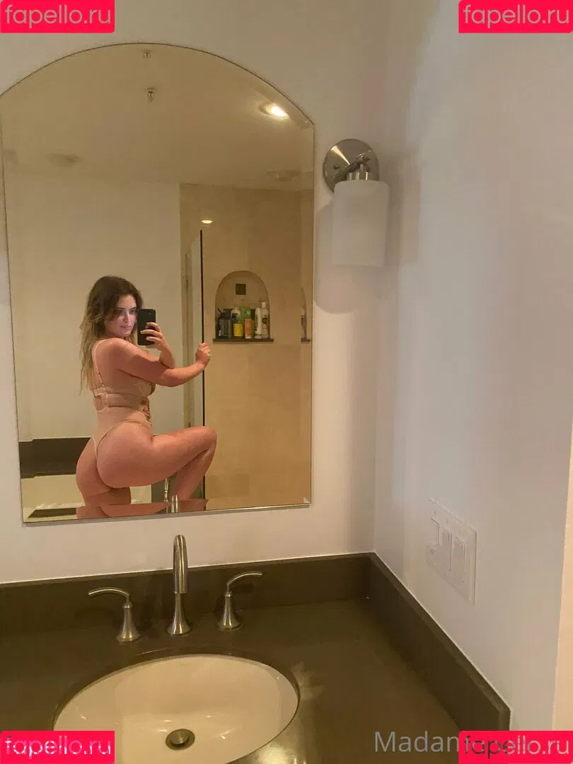Madame Cersei Onlyfans Photo Gallery 