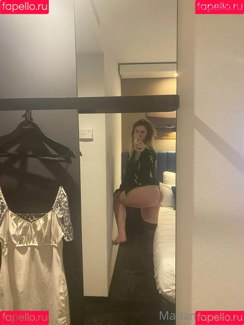 Madame Cersei Onlyfans Photo Gallery 
