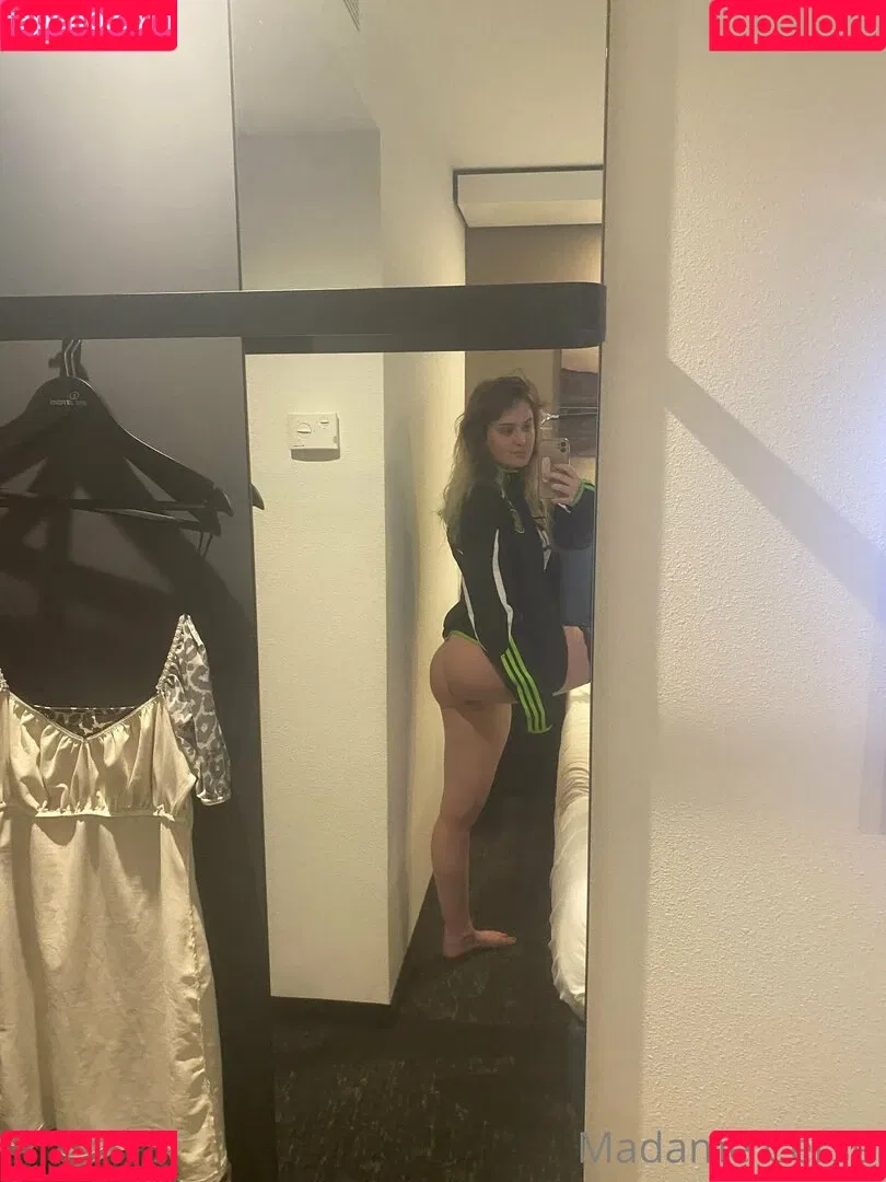 Madame Cersei Onlyfans Photo Gallery 