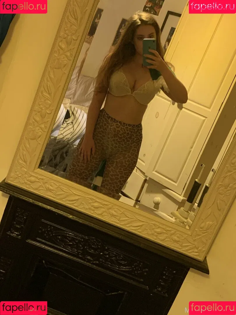 Madame Cersei Onlyfans Photo Gallery 