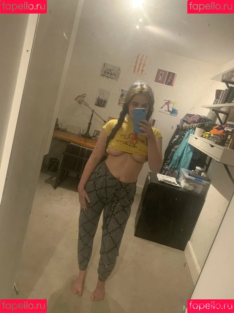 Madame Cersei Onlyfans Photo Gallery 