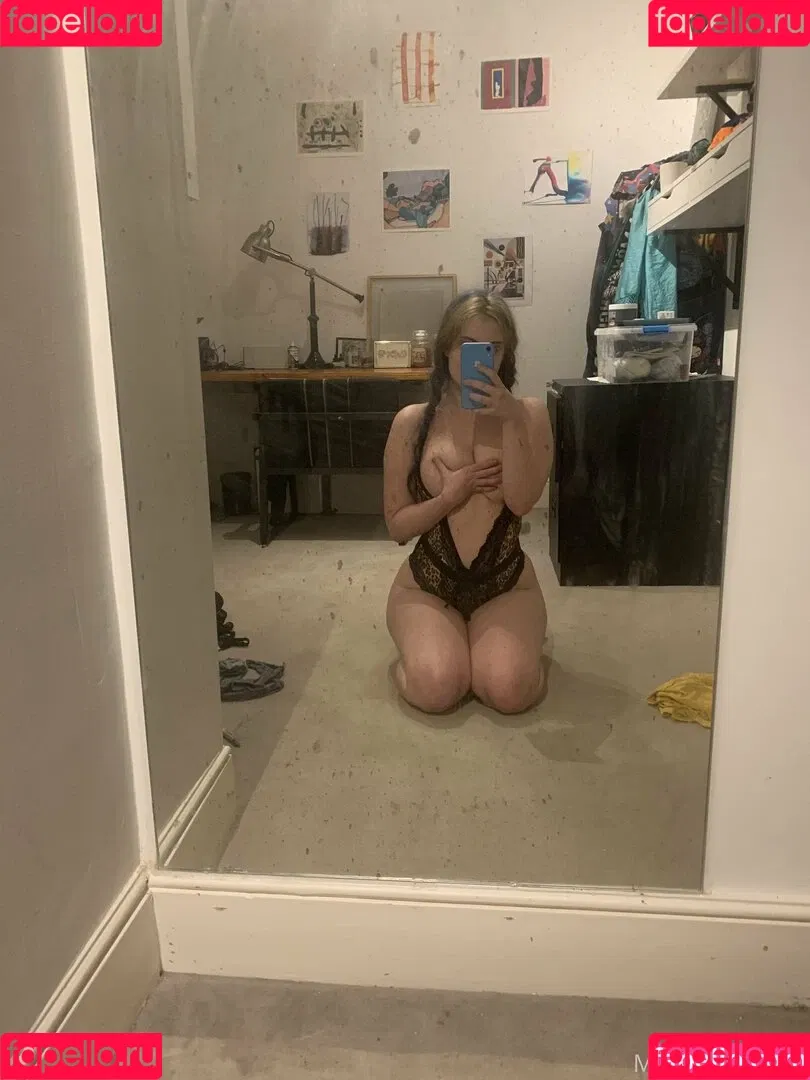 Madame Cersei Onlyfans Photo Gallery 