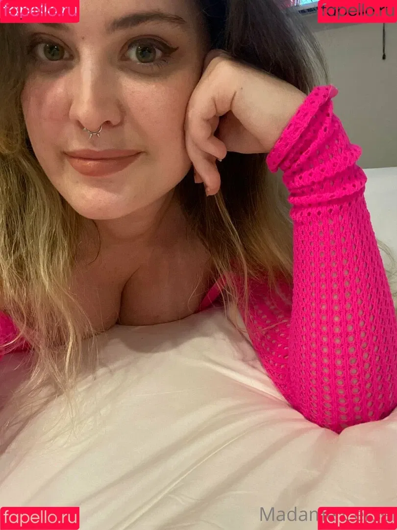 Madame Cersei Onlyfans Photo Gallery 
